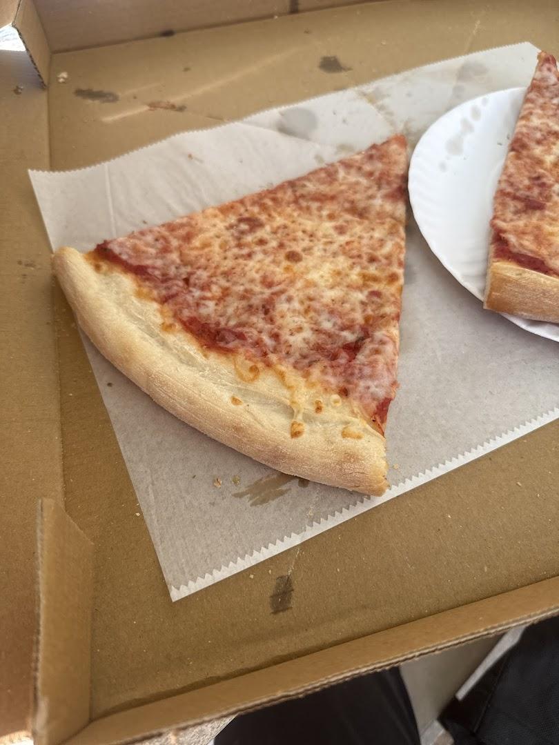 M & R Pizza